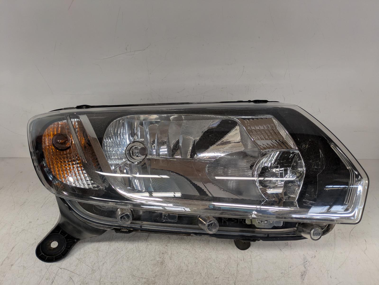 View Auto part R Headlamp Dacia Sandero Stepway 2013