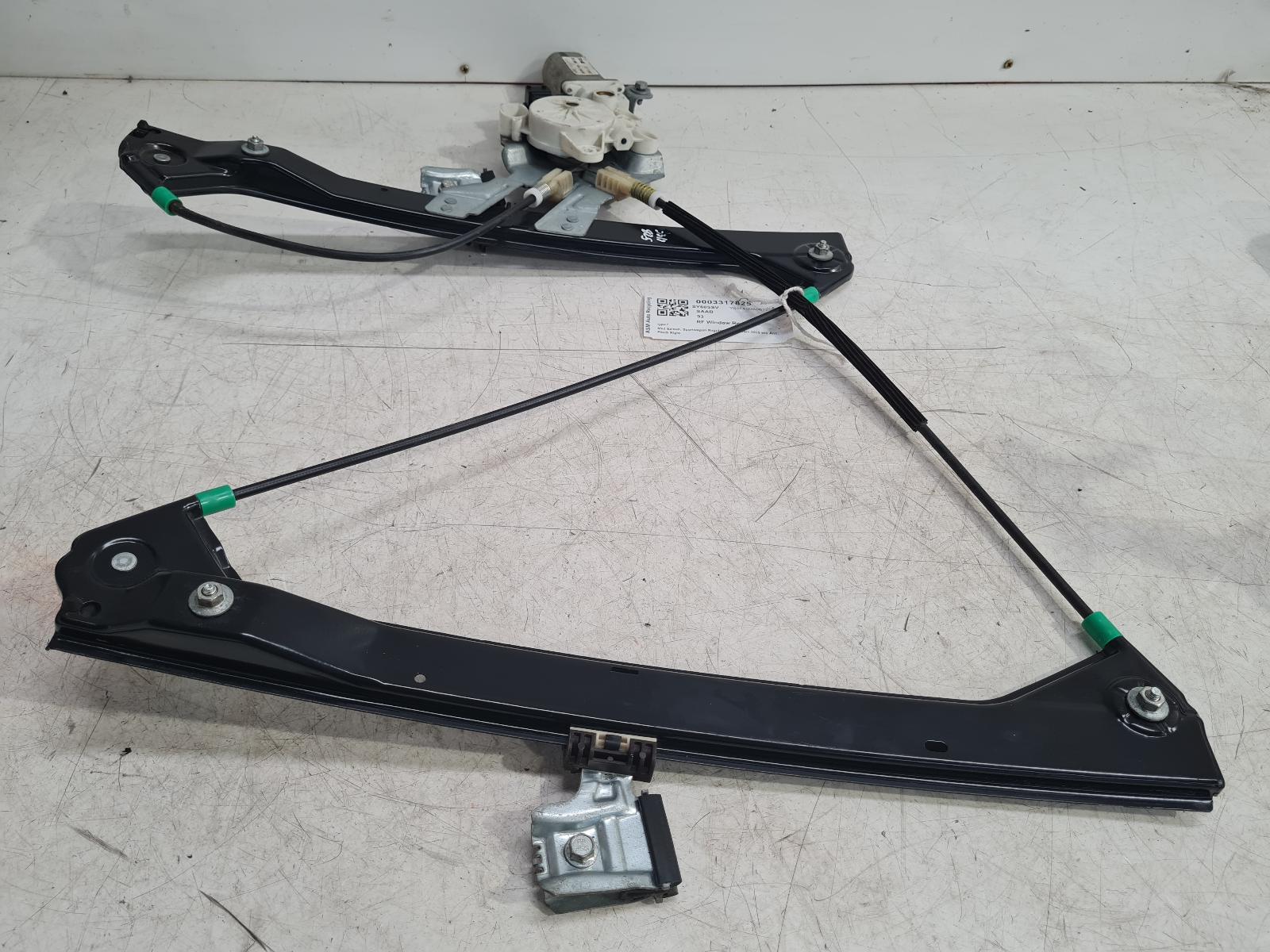 View Auto part RF Window Regulator Saab 93 2010
