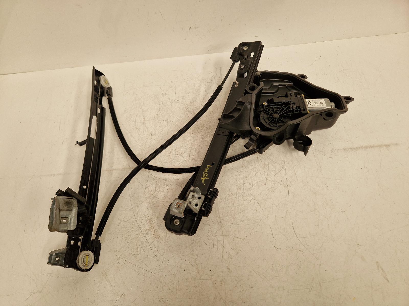 View Auto part RF Window Regulator Seat Ibiza 2011