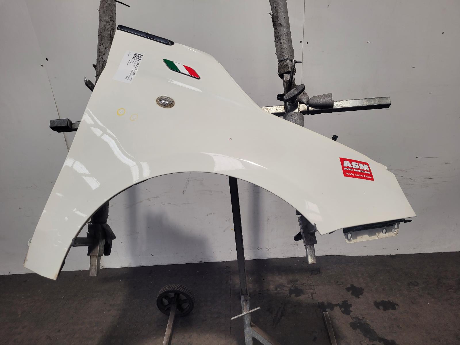View Auto part R Wing Fiat 500 2008