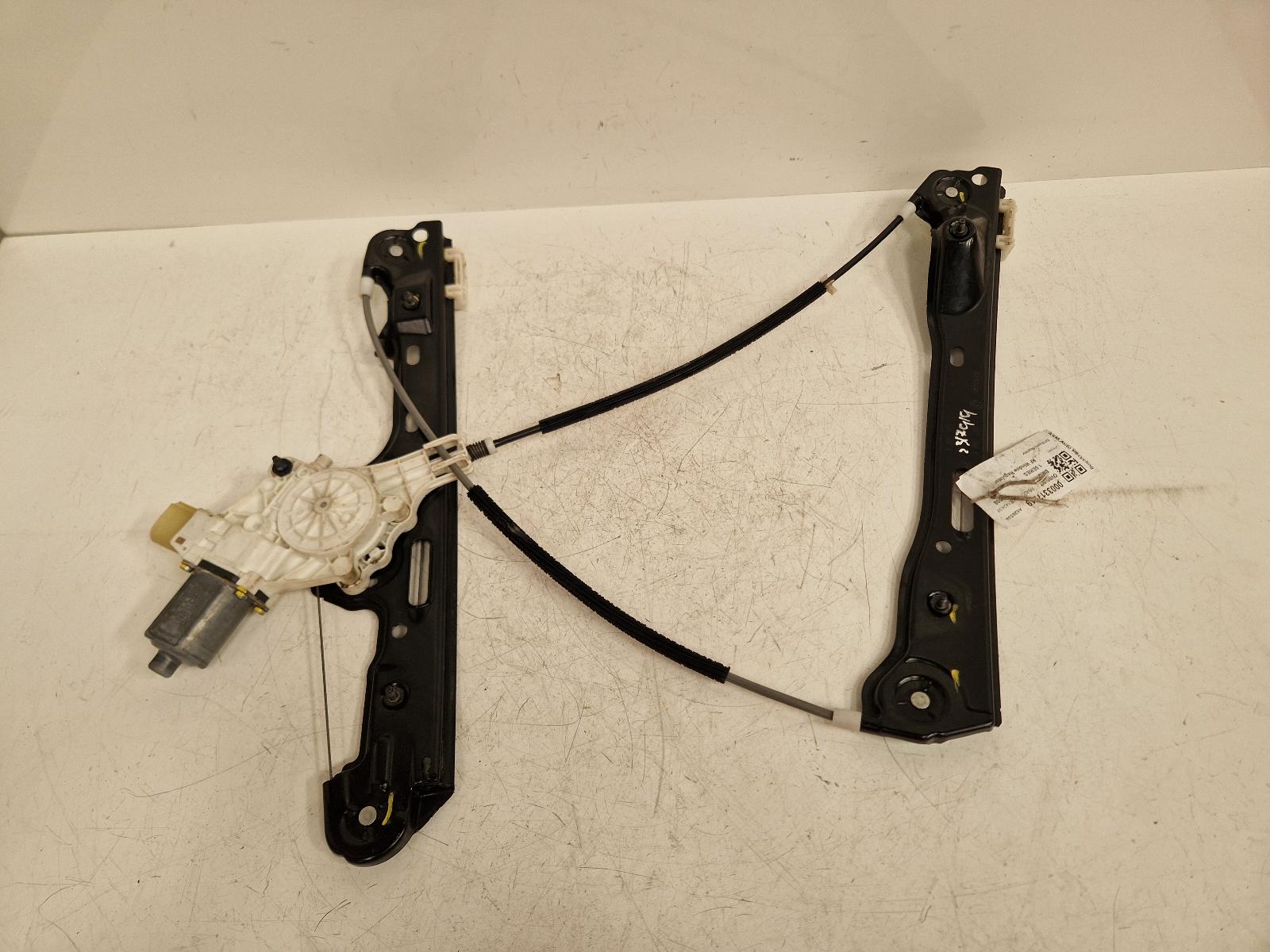 View Auto part RF Window Regulator Bmw 1 Series 2008