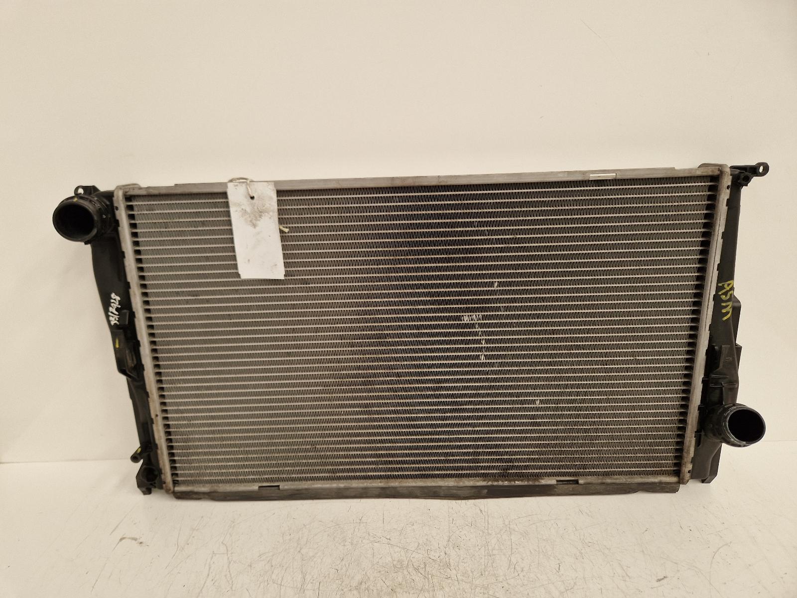 View Auto part Radiator Bmw 1 Series 2008