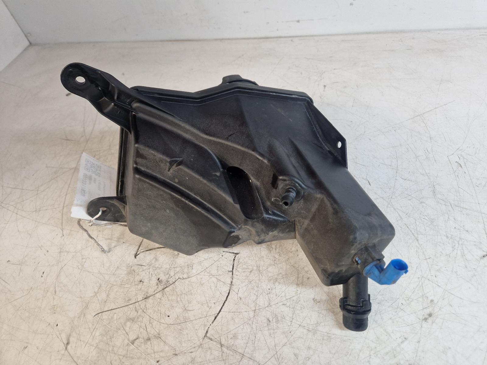 View Auto part Overflow Bottle Bmw 1 Series 2008