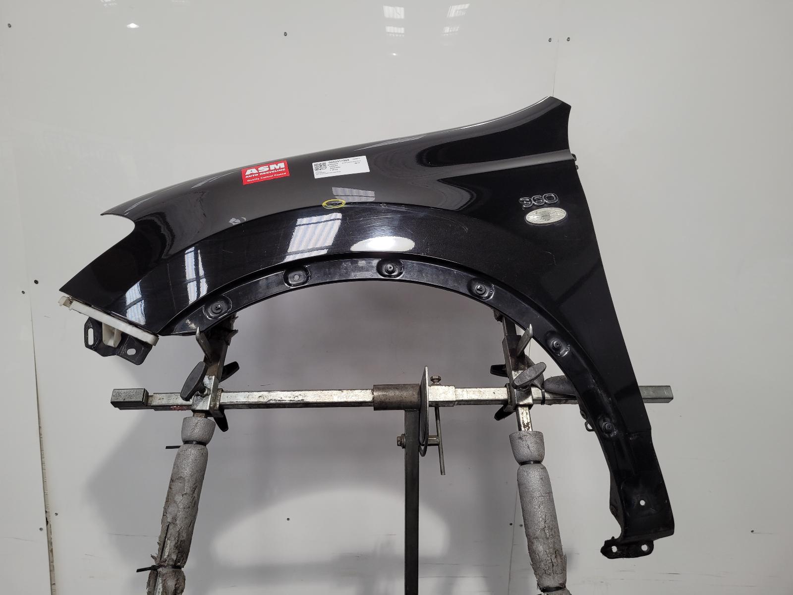 View Auto part L Wing Nissan Qashqai 2014