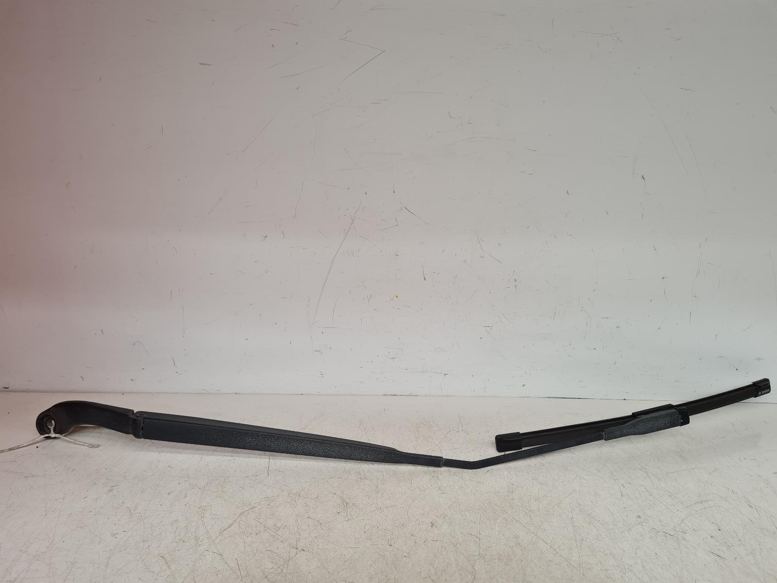 View Auto part Wiper Arm Nissan Qashqai 2014