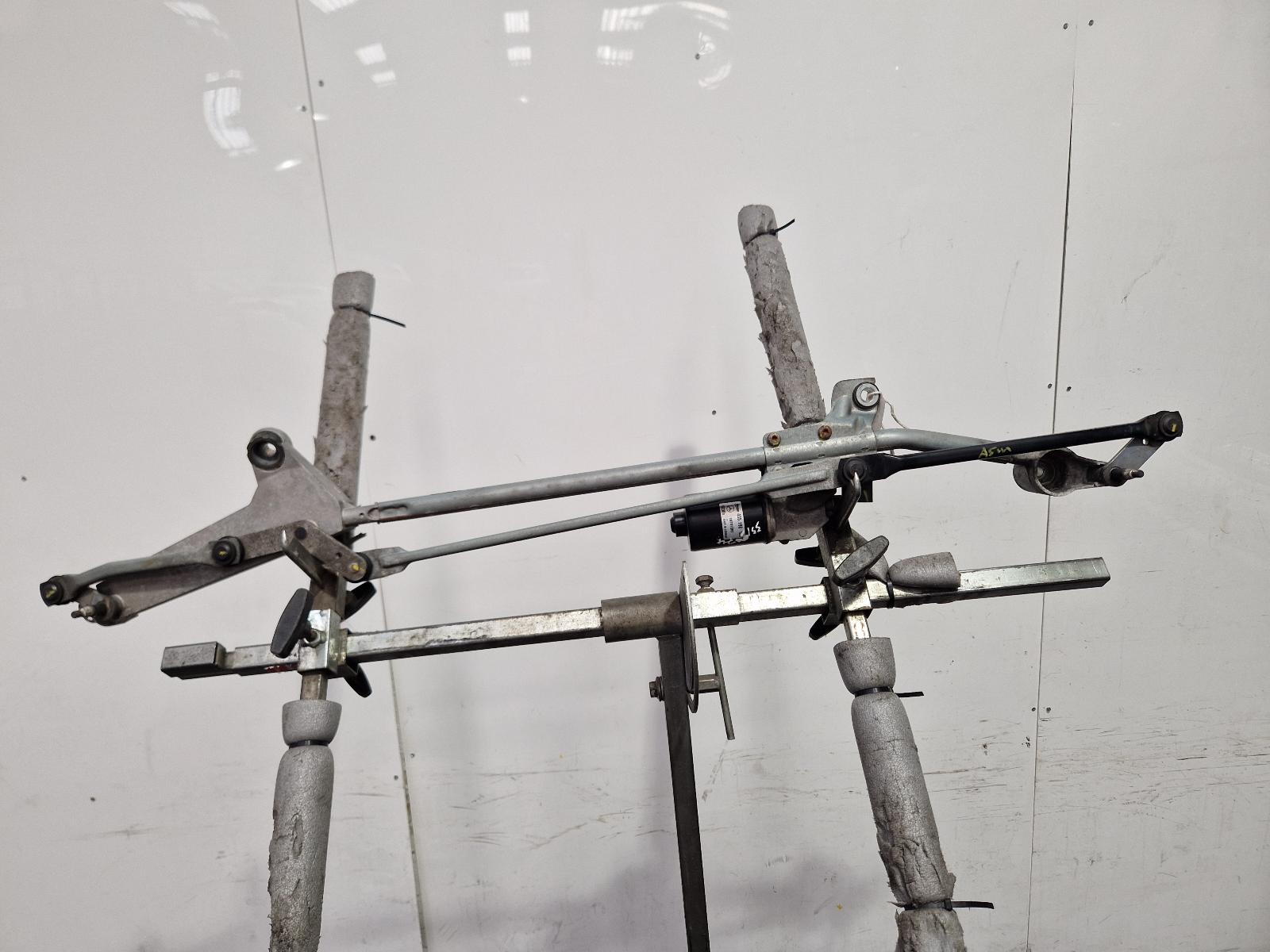 View Auto part Wiper Motor Front Mercedes A Class 2010