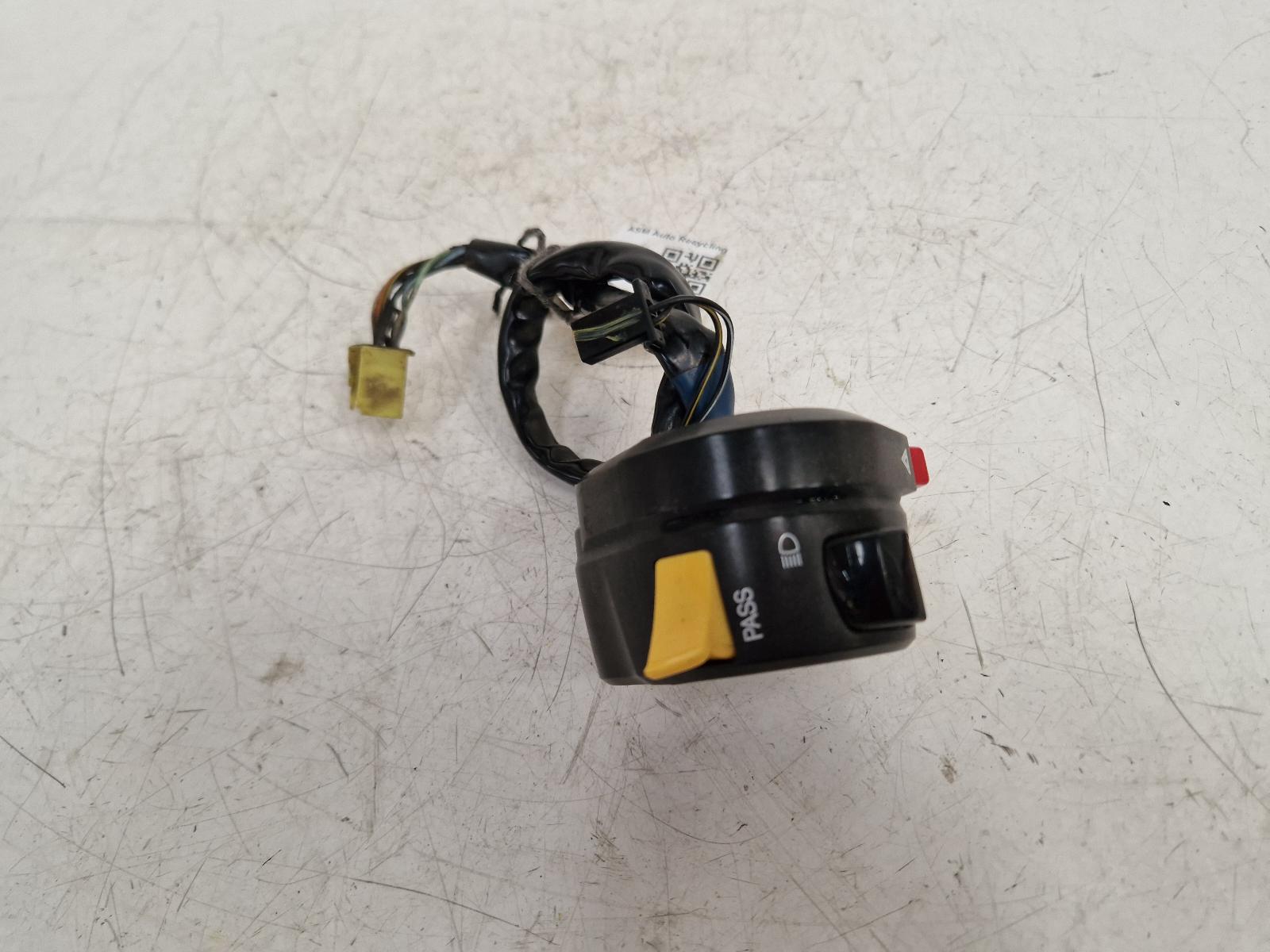 View Auto part LH Switch Gear Suzuki Gsxr 750 2007