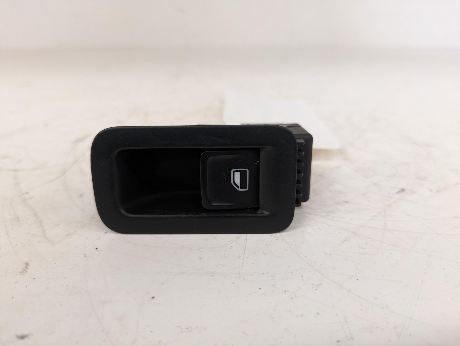 View Auto part Elect. Window Switch Volkswagen Golf 2014