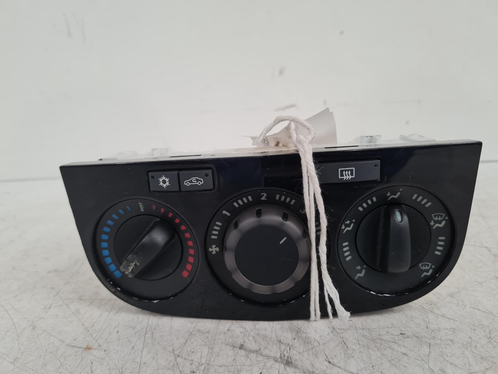 View Auto part Heater/AC Controller Vauxhall Corsa 2011