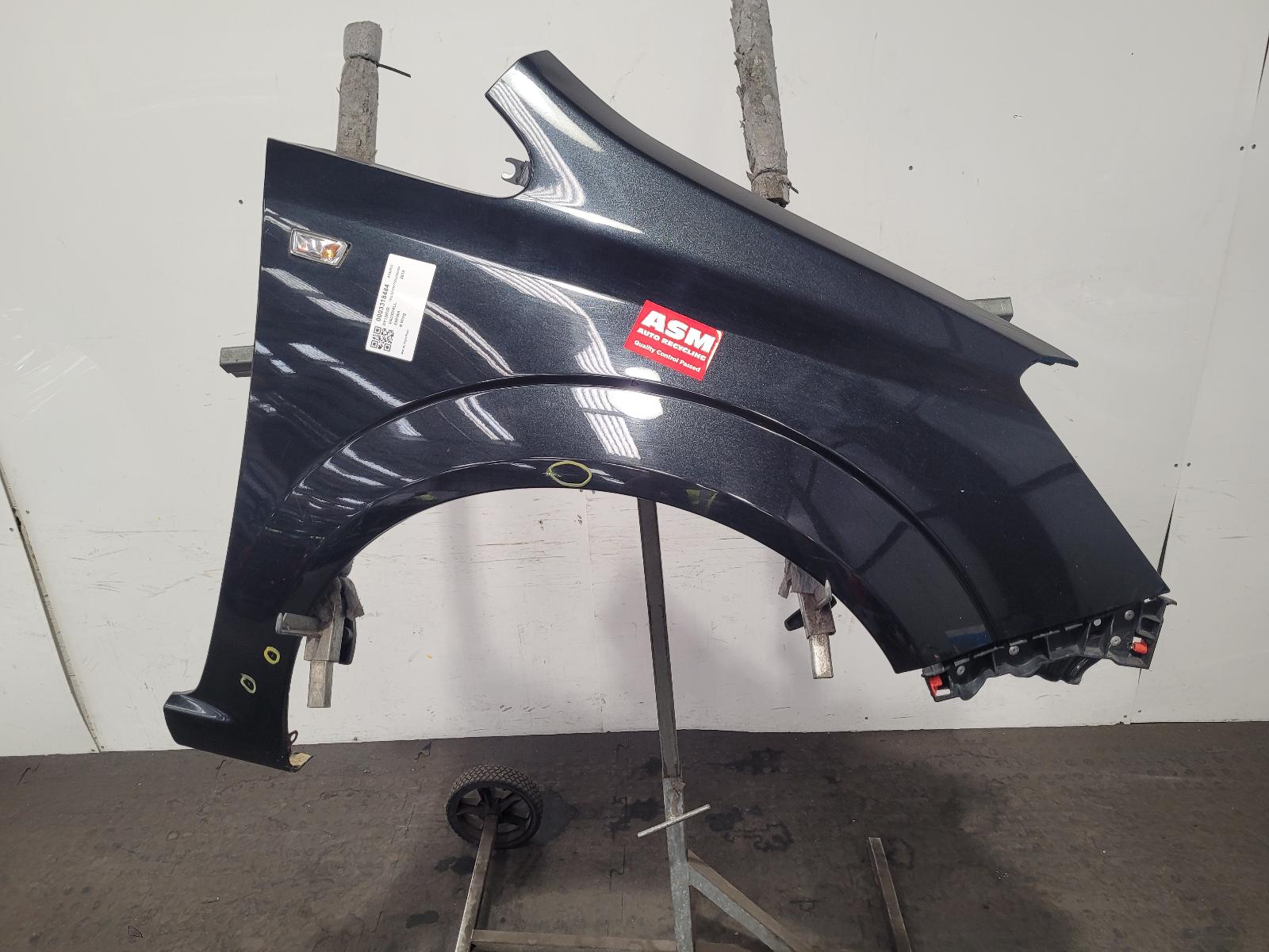 View Auto part R Wing Vauxhall Zafira 2013
