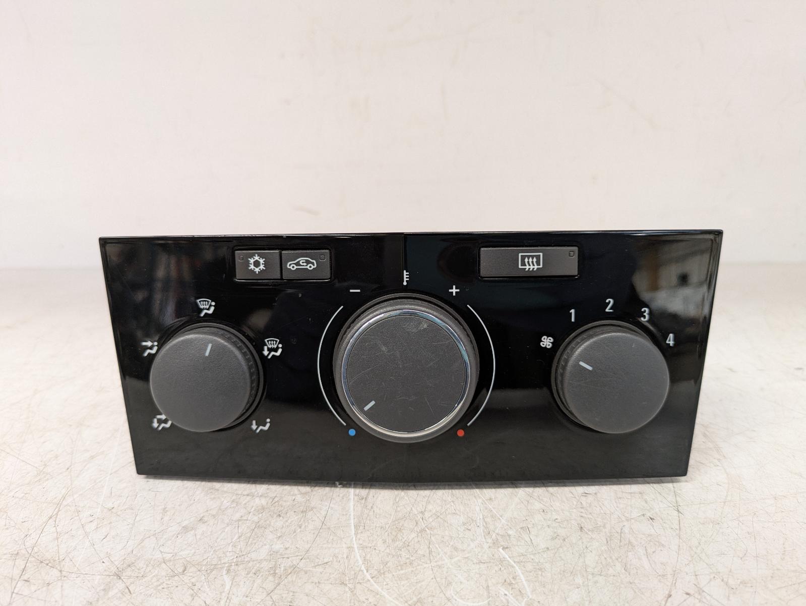 View Auto part Heater/AC Controller Vauxhall Zafira 2013