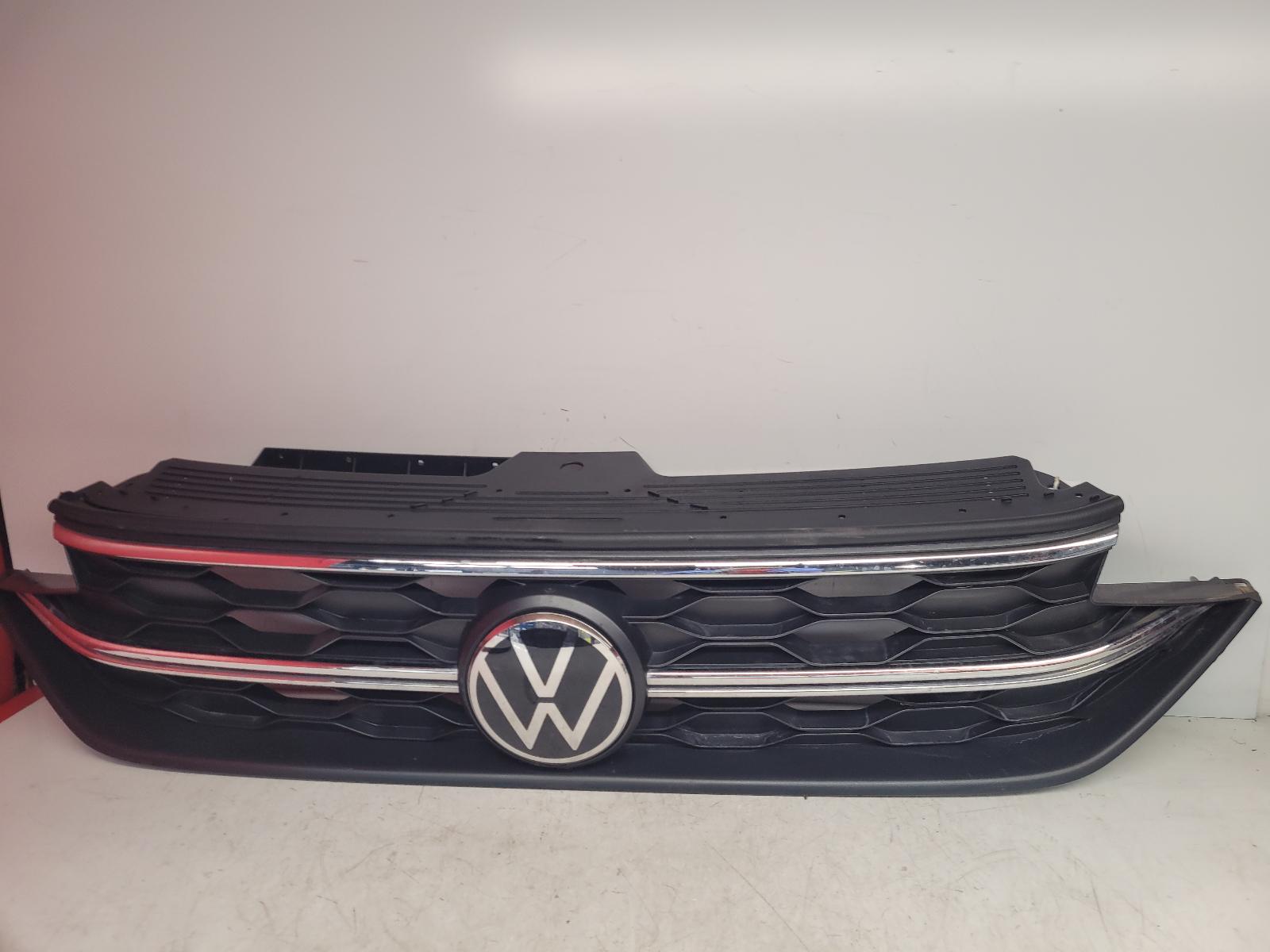 View Auto part Grille Volkswagen Taigo 2025