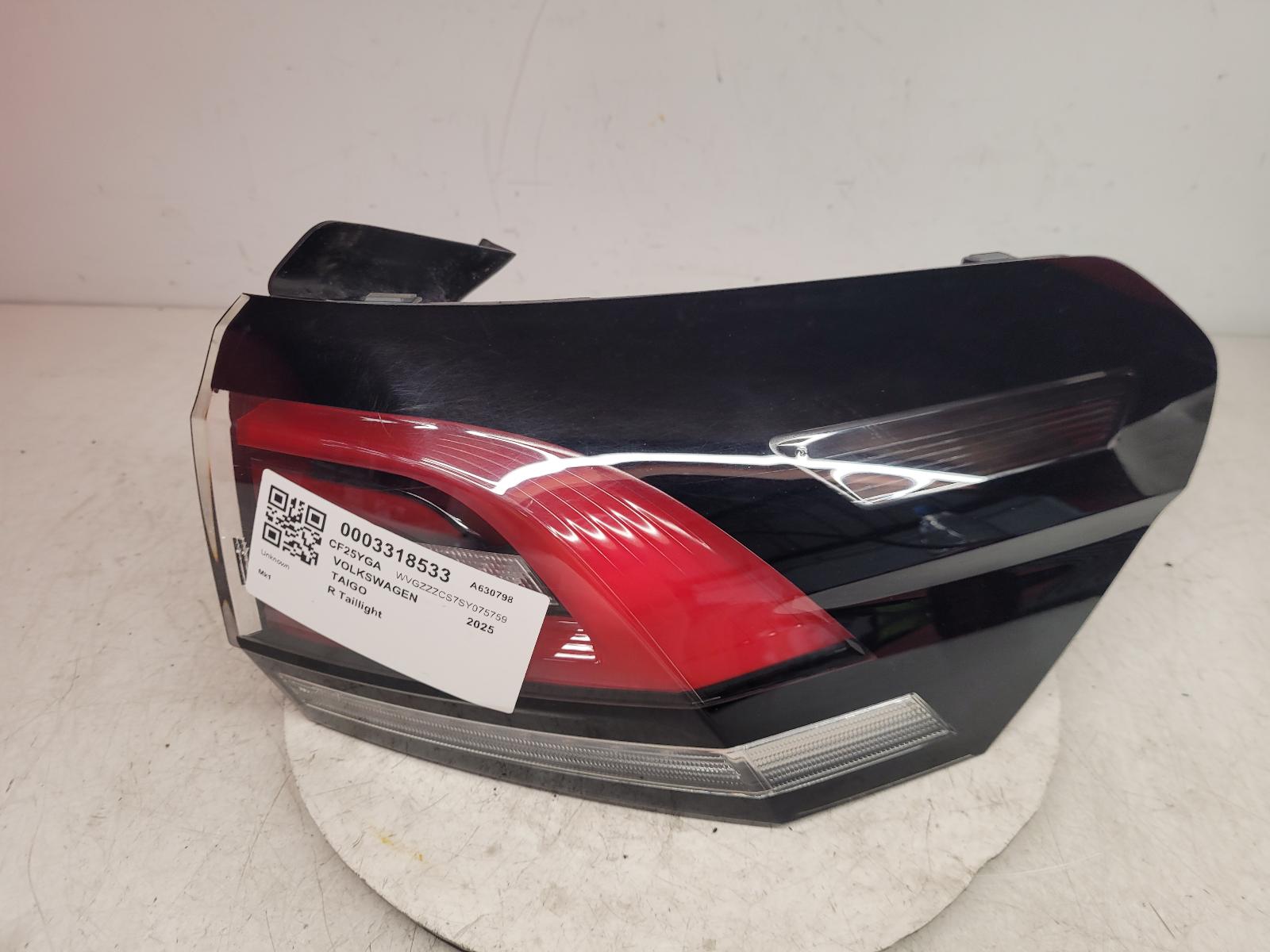 View Auto part R Taillight Volkswagen Taigo 2025