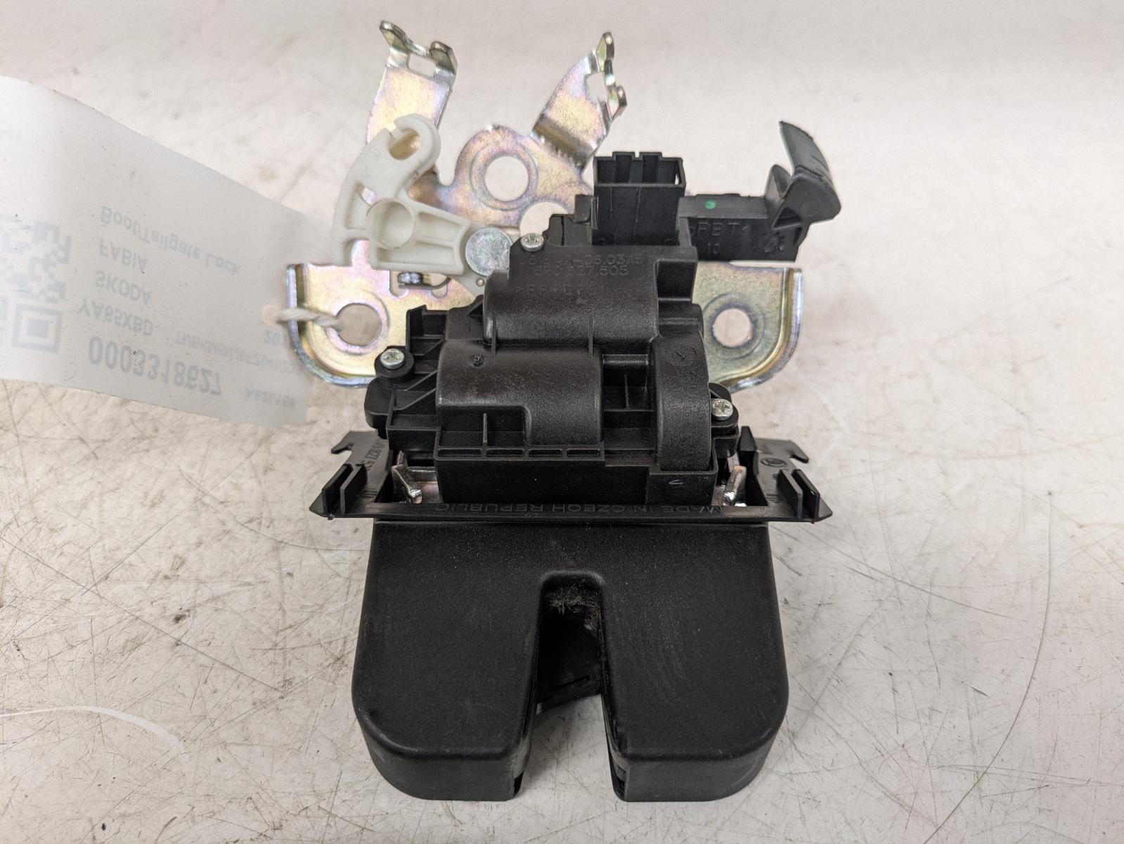 View Auto part Bootlid/Tailgate Lock Skoda Fabia 2015