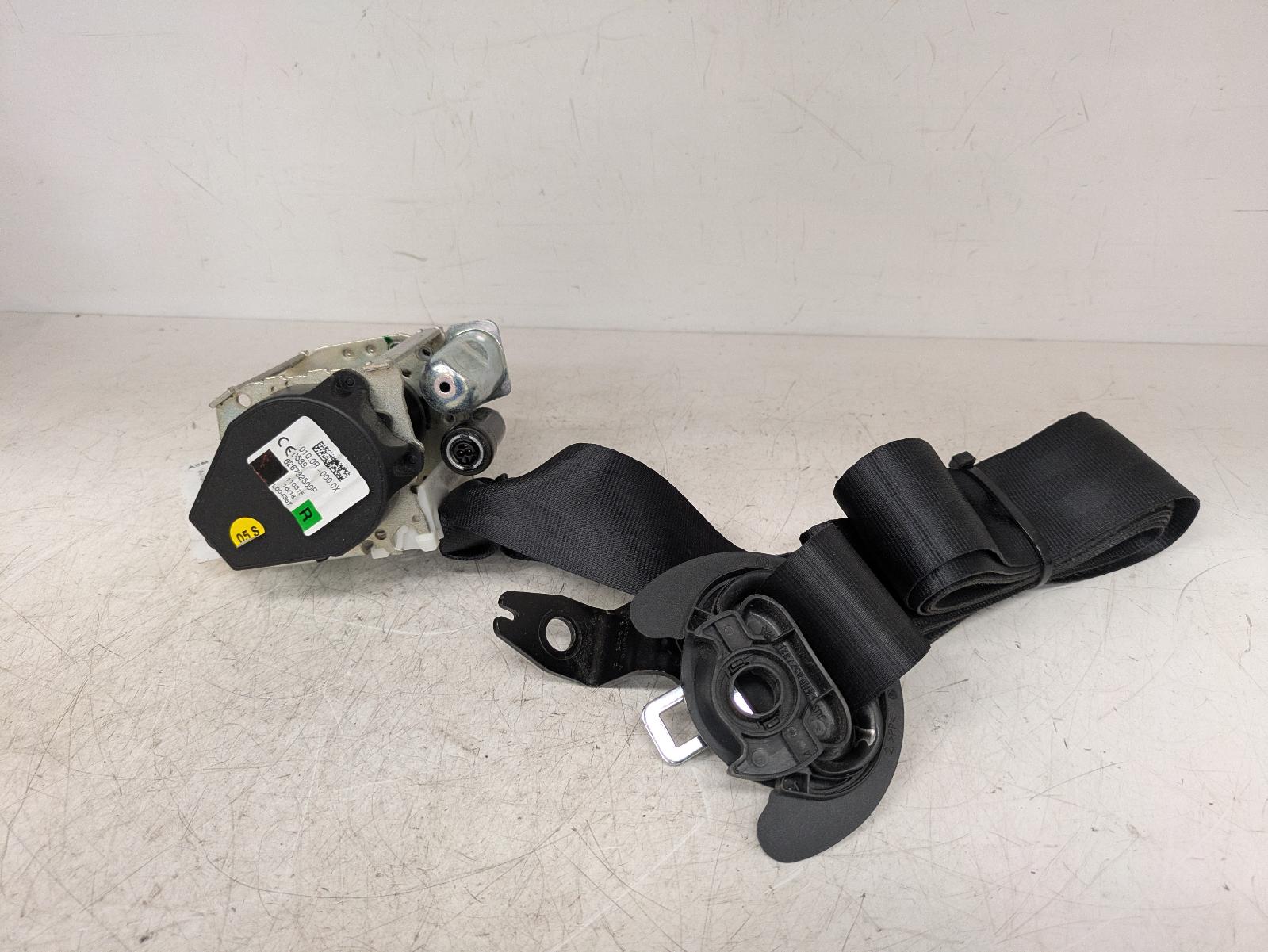 View Auto part Seat Belt Skoda Fabia 2015