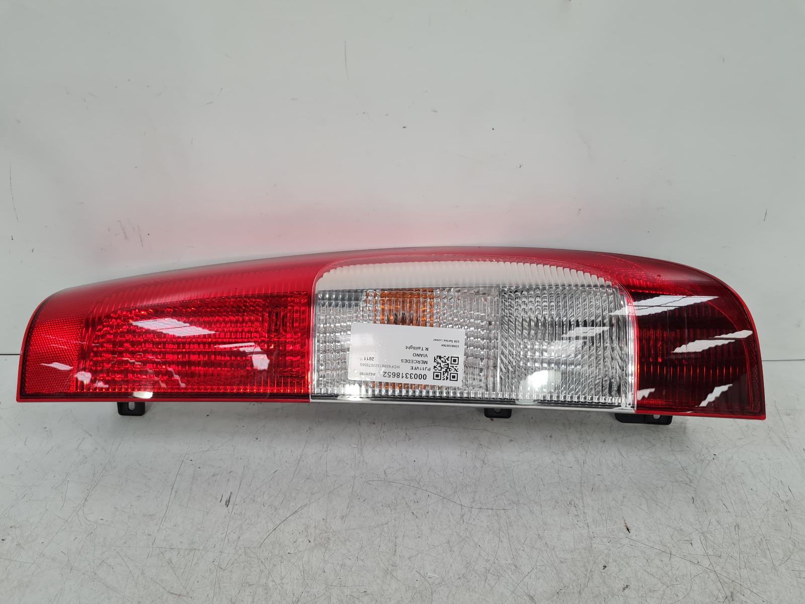 View Auto part R Taillight Mercedes Viano 2011