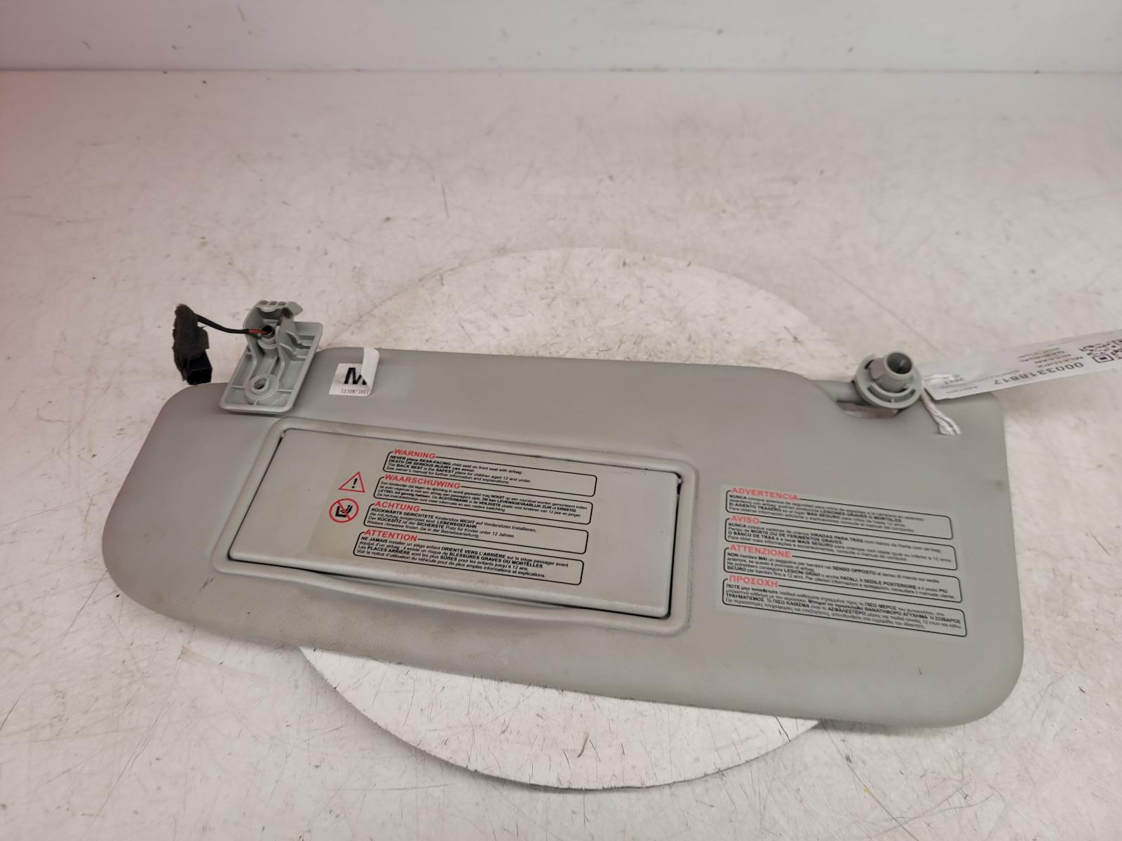 View Auto part Sun visor Nissan Qashqai 2011