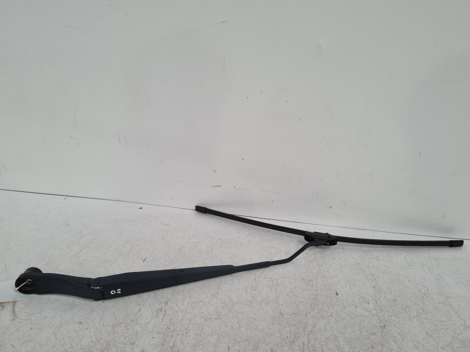 View Auto part Wiper Arm Hyundai I20 2017