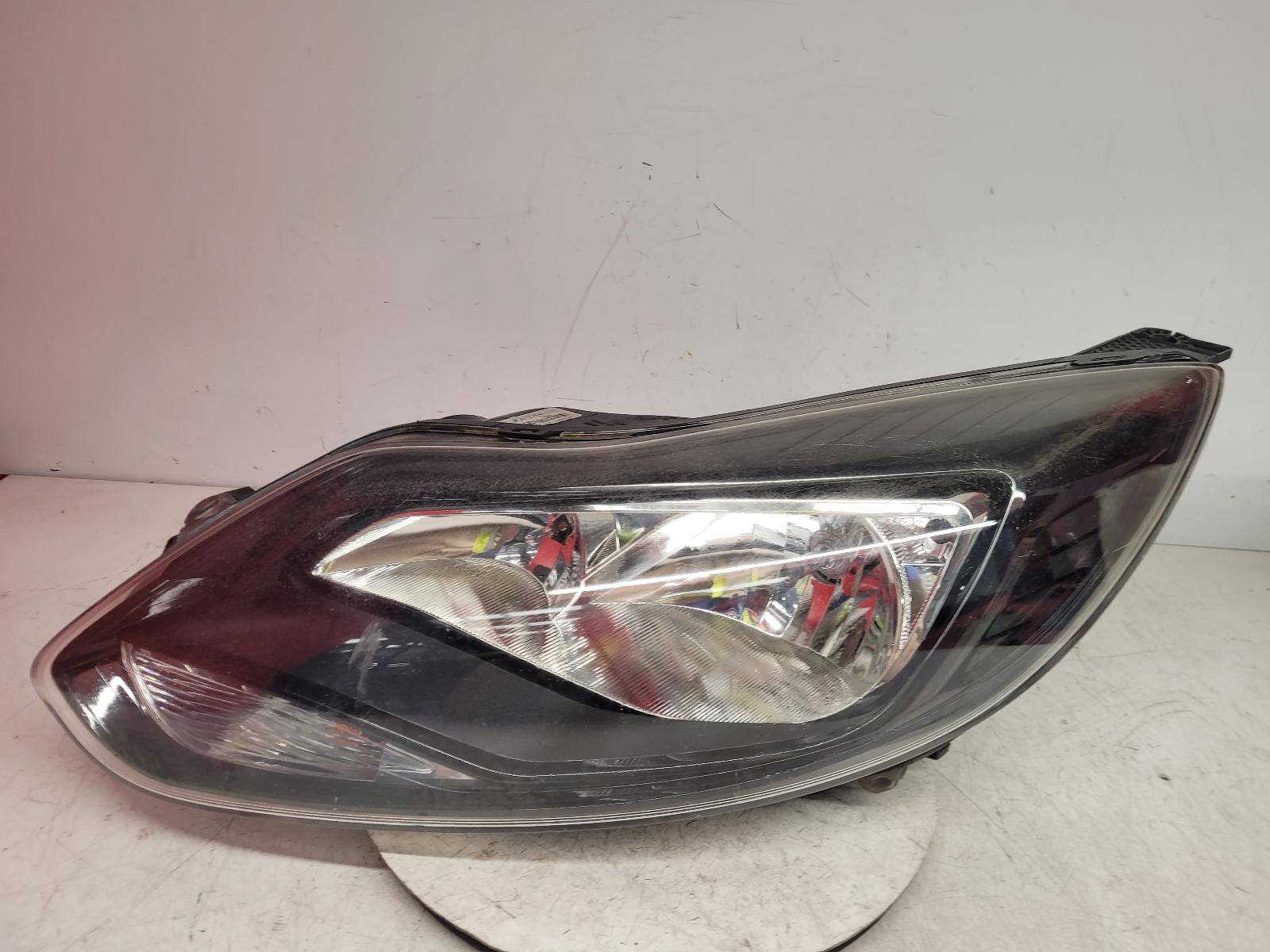 View Auto part L Headlamp Ford Focus 2013