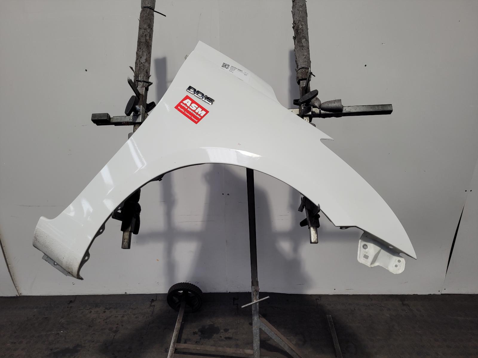 View Auto part R Wing Suzuki Swift 2014