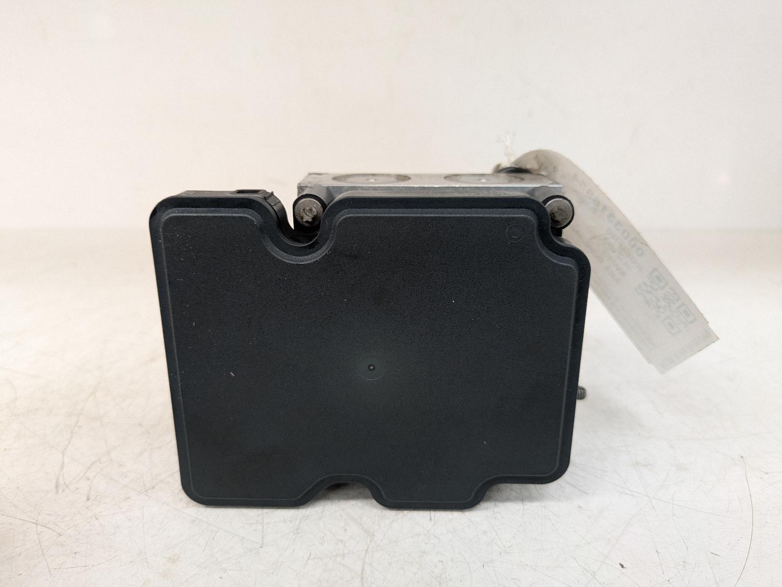 View Auto part ABS Pump/Modulator Suzuki Swift 2014