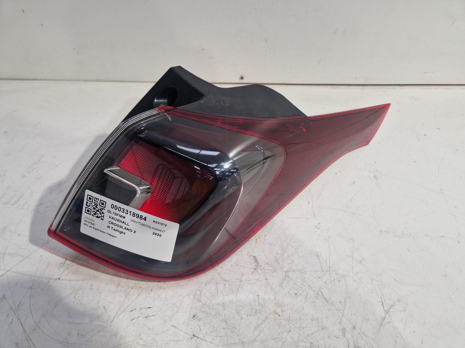 View Auto part R Taillight Vauxhall Crossland X 2020