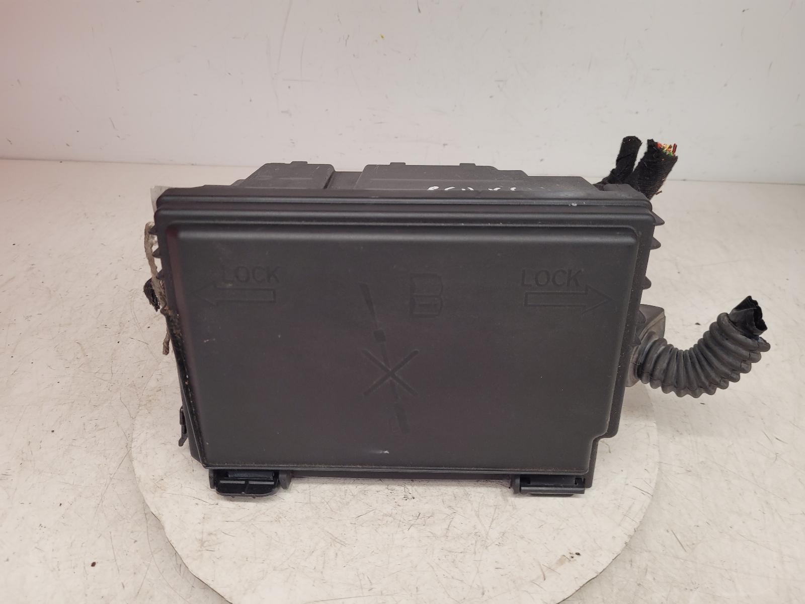 View Auto part Fuse Box Vauxhall Corsa 2013