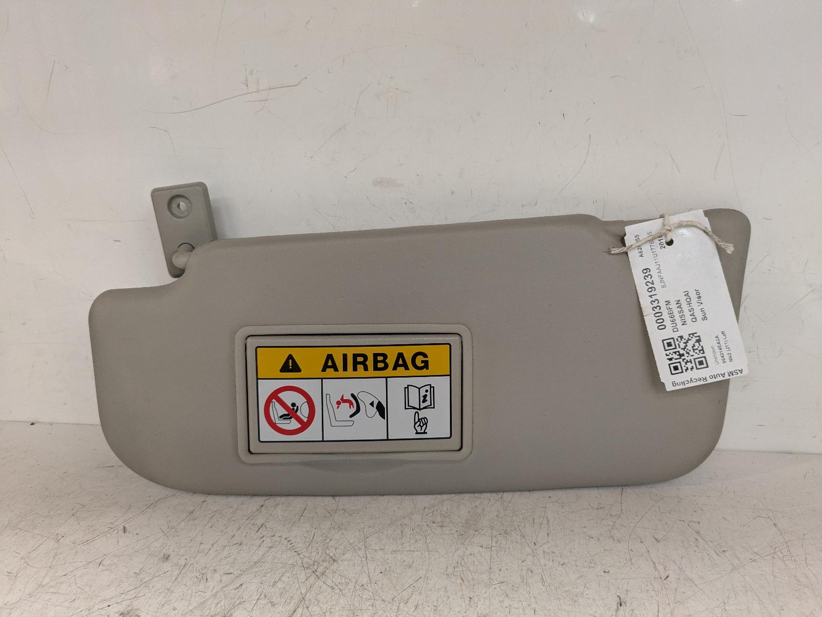 View Auto part Sun visor Nissan Qashqai 2016