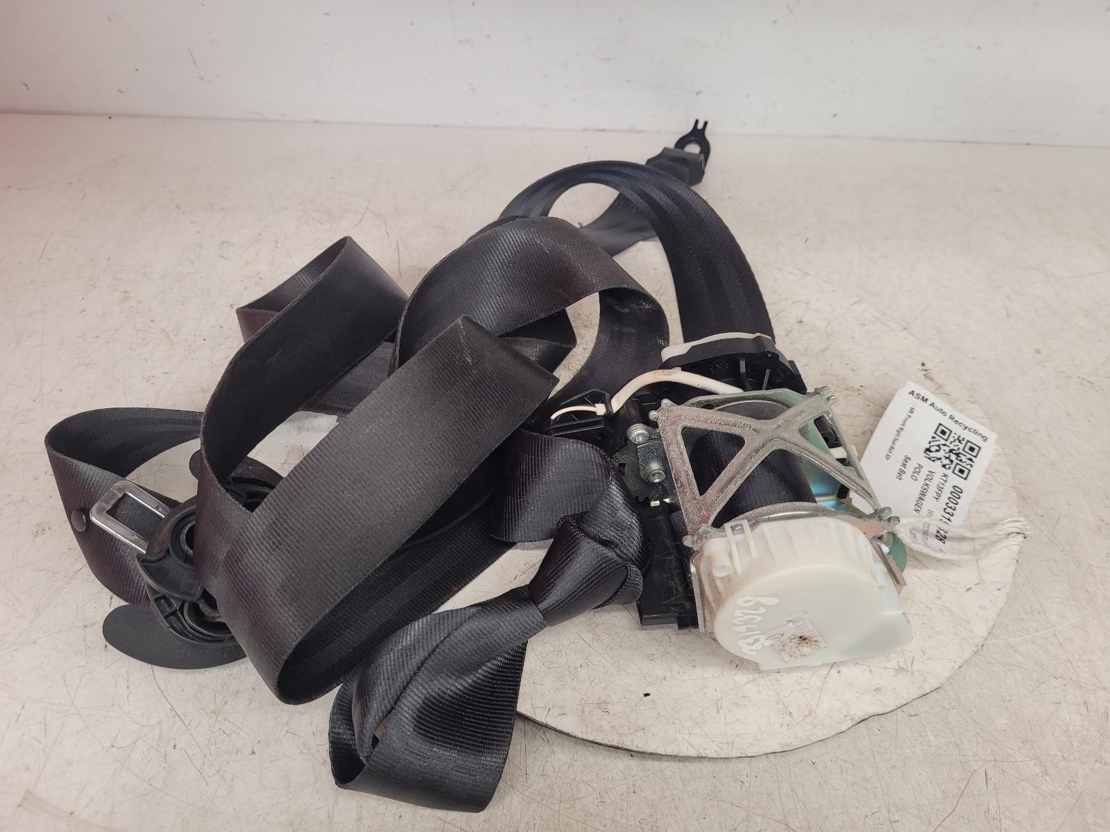 View Auto part Seat Belt Volkswagen Polo 2013