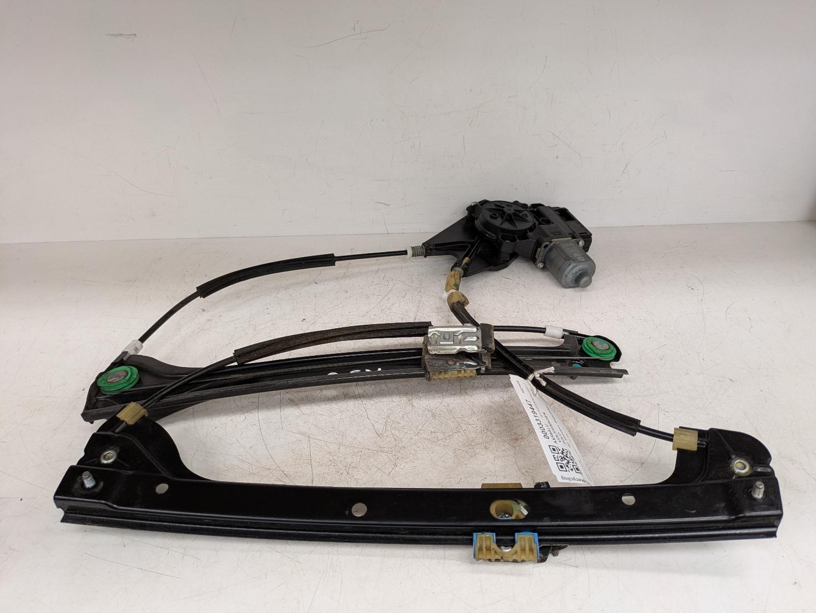View Auto part RF Window Regulator Volkswagen Polo 2009