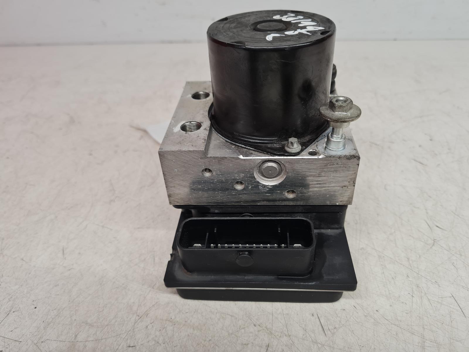 View Auto part ABS Pump/Modulator Volkswagen Polo 2009