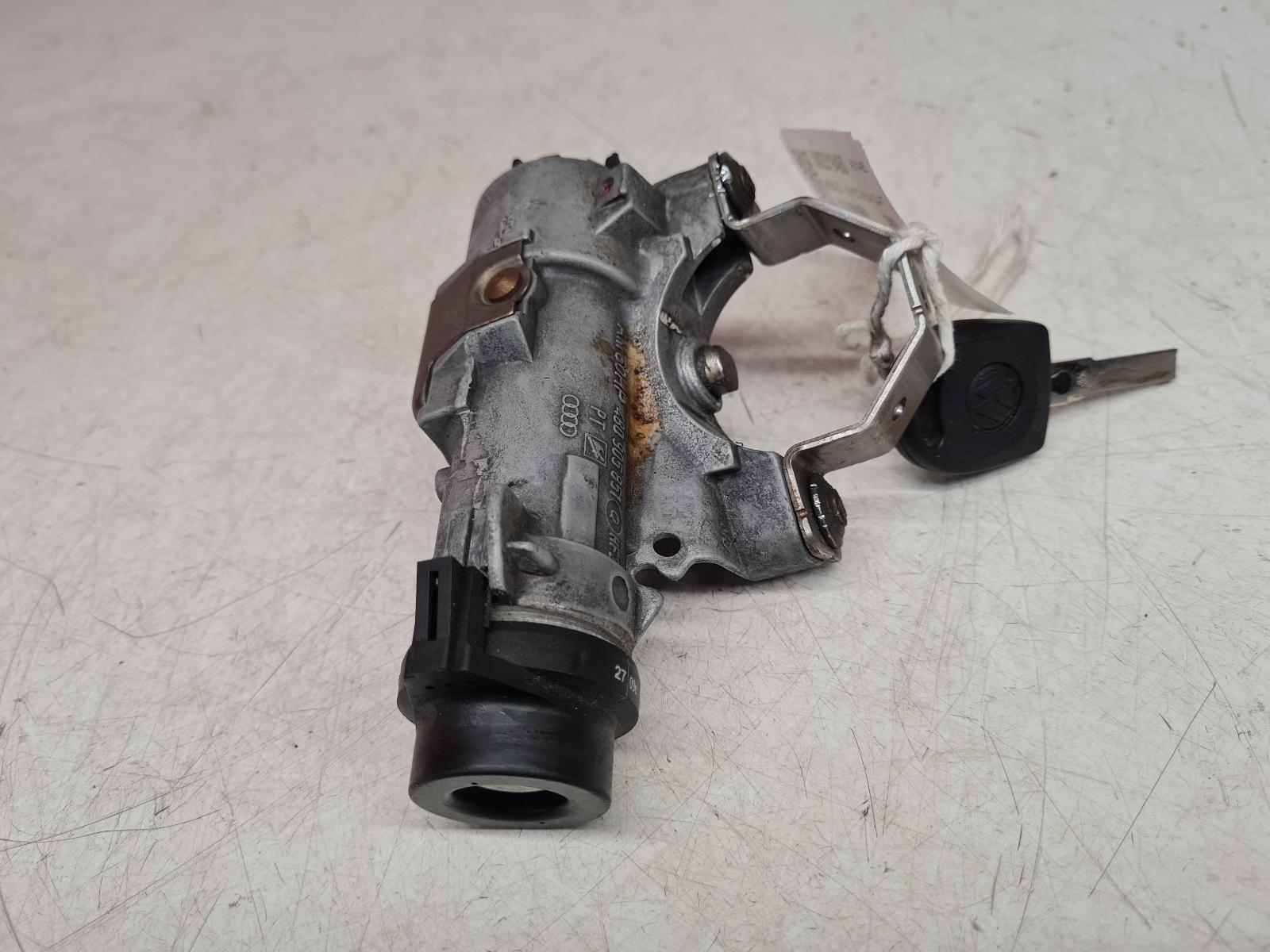 View Auto part Ignition W/Key Volkswagen Polo 2009