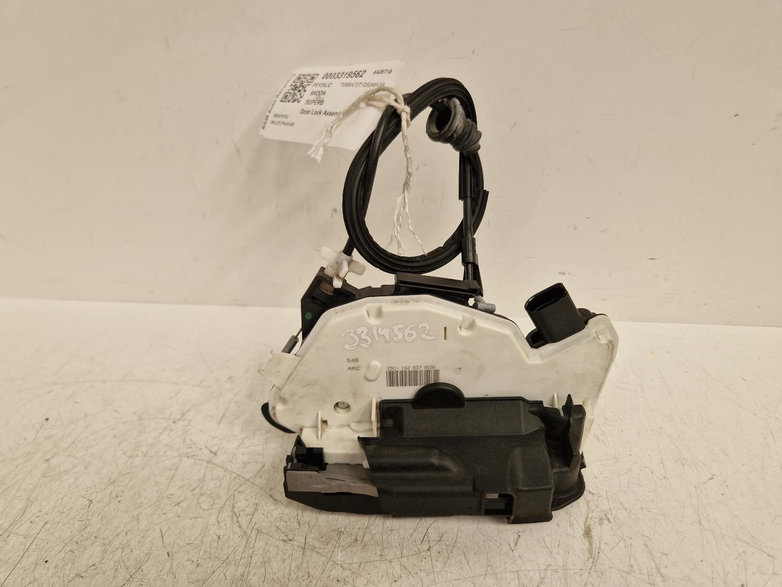 View Auto part Door Lock Assembly Skoda Superb 2013
