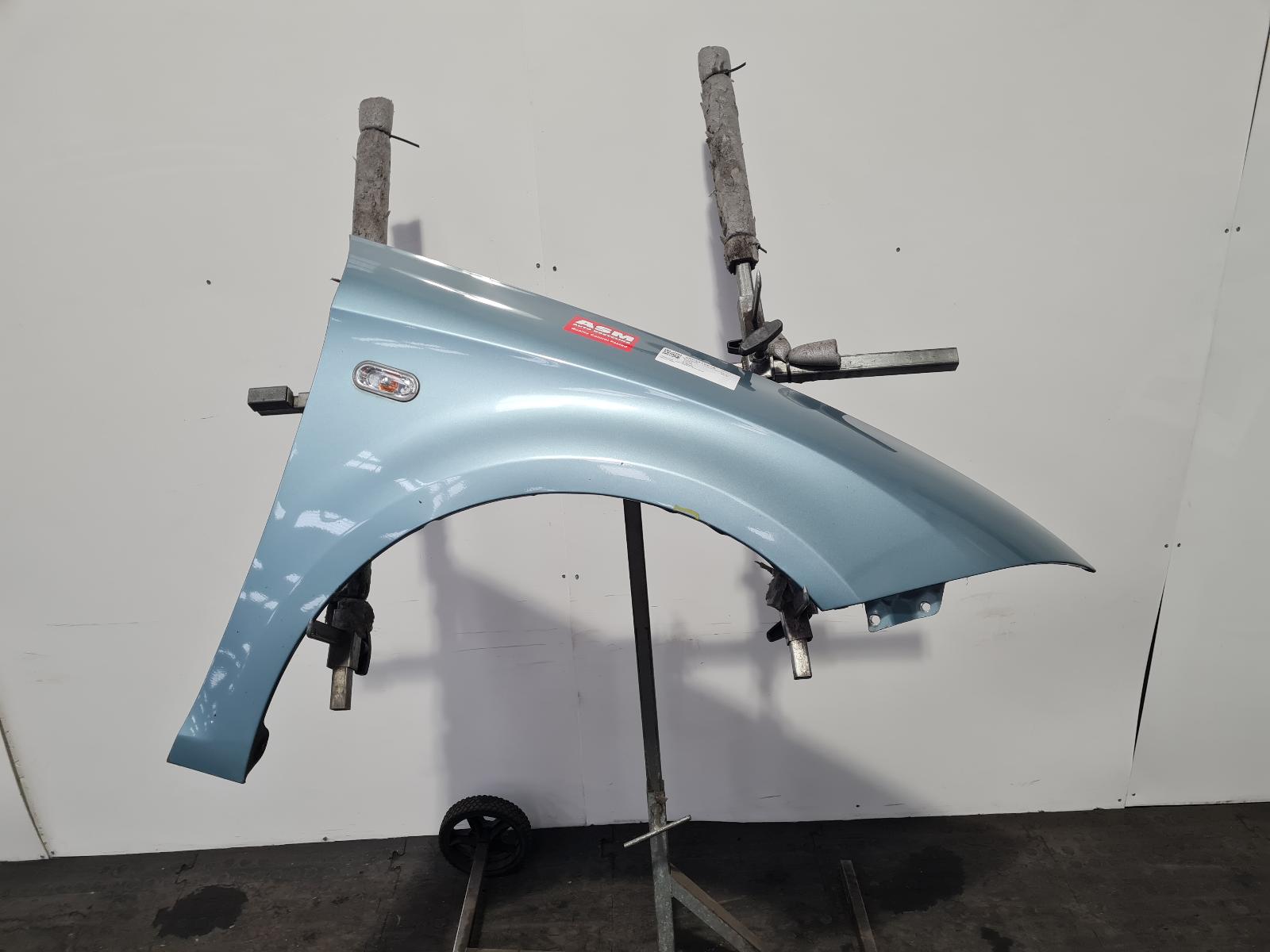 View Auto part R Wing Seat Leon 2010