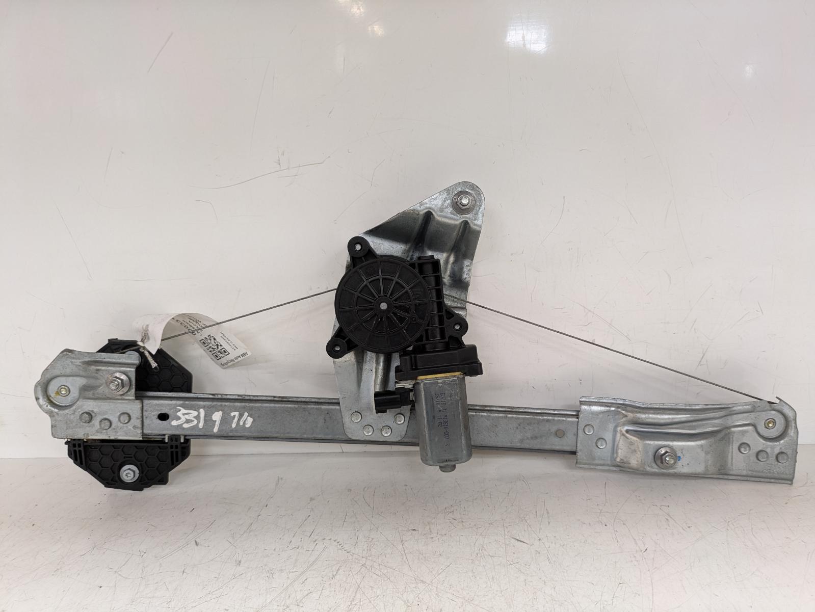 View Auto part RF Window Regulator Dacia Logan 2016