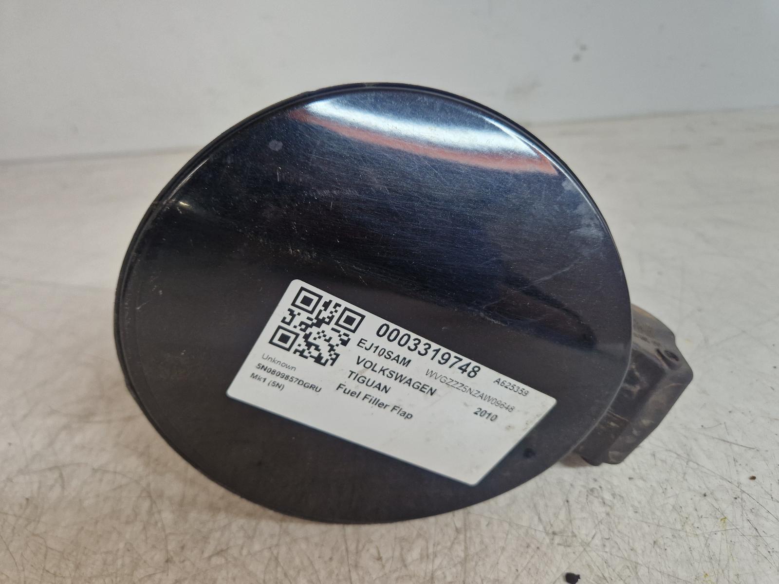 View Auto part Fuel Filler Flap Volkswagen Tiguan 2010