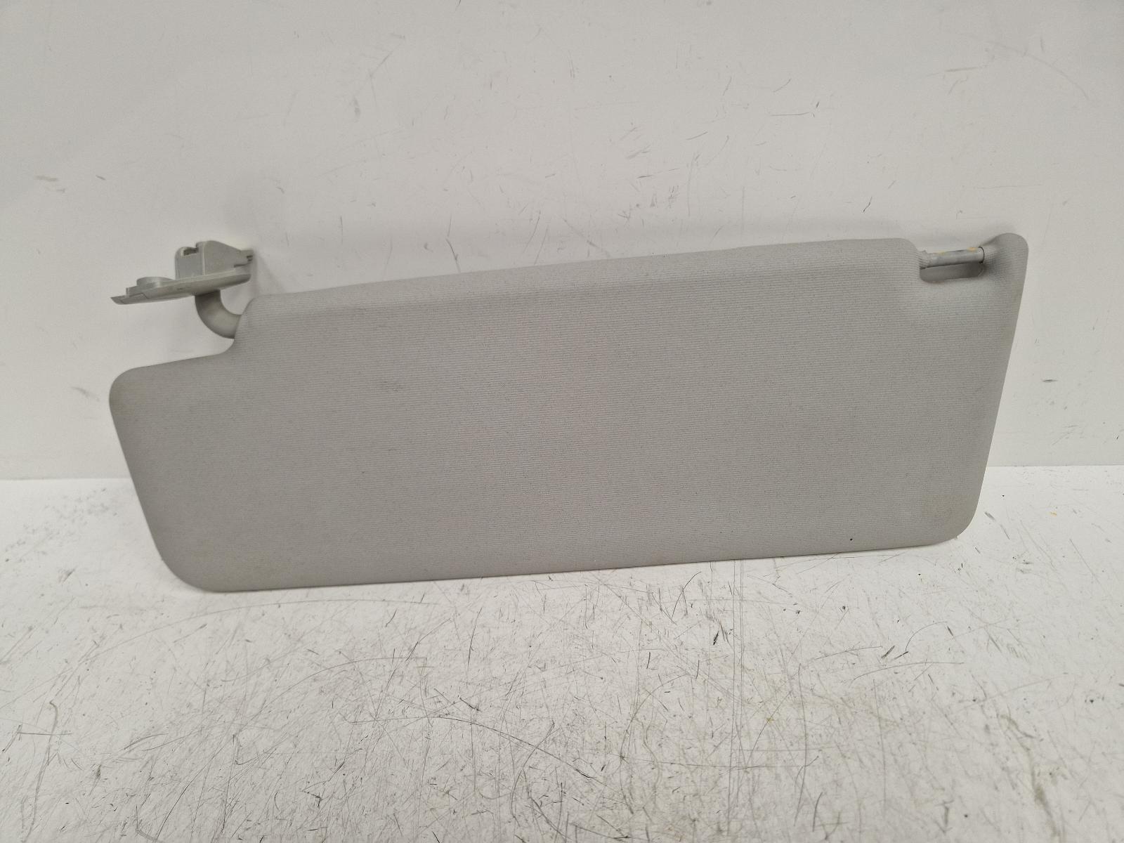 View Auto part Sun visor Volkswagen Tiguan 2010
