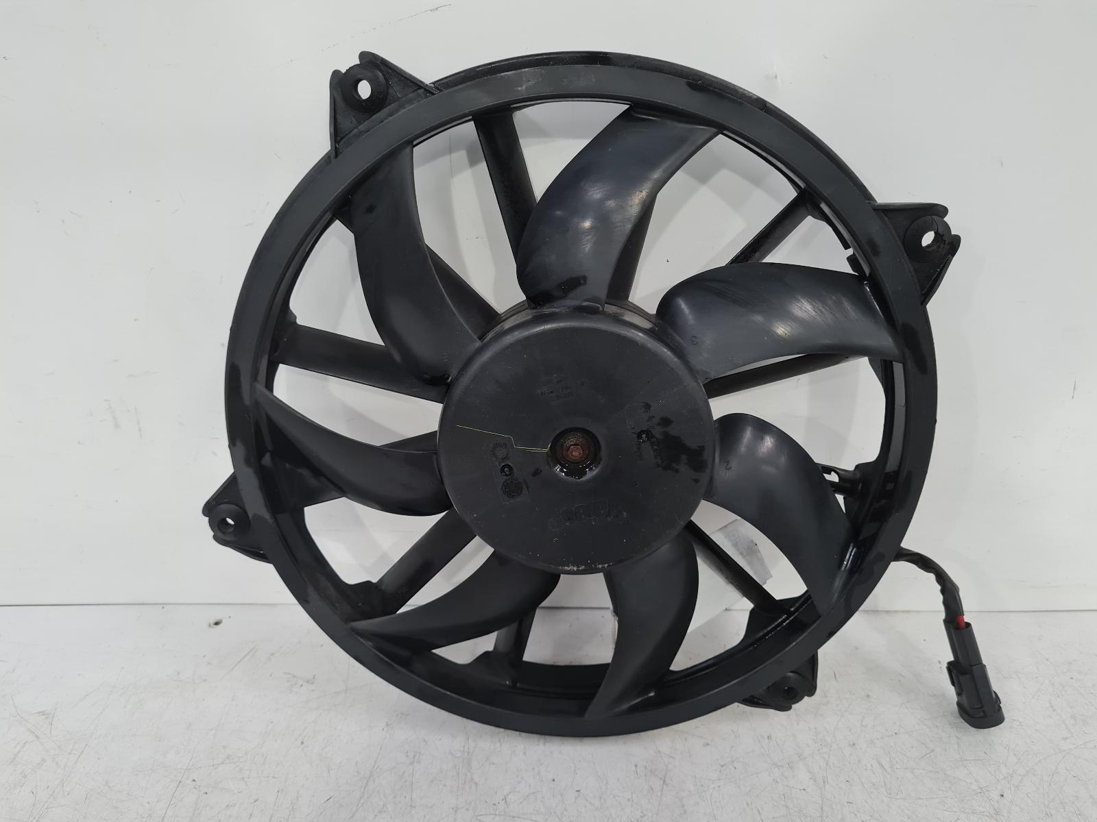 View Auto part Engine Cooling Motor Citroen C4 2015