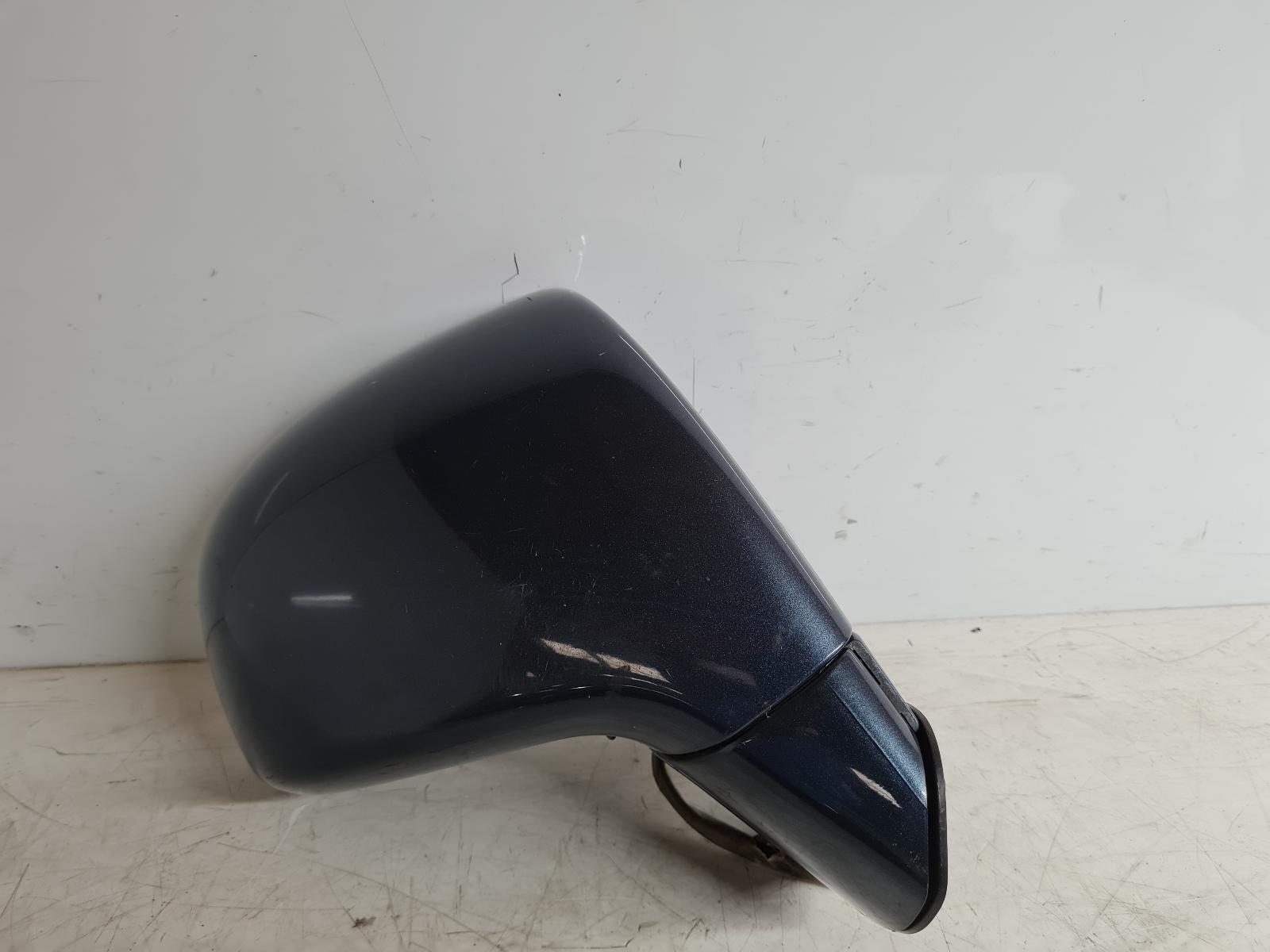 View Auto part R Door Mirror Kia Carens 2009