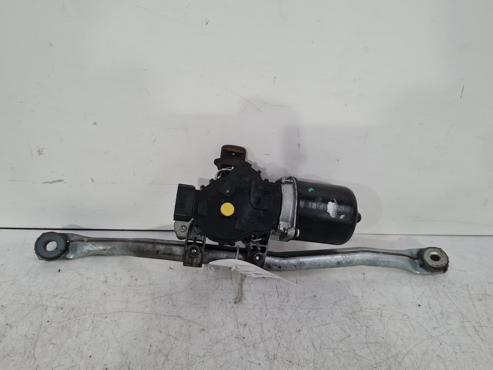 View Auto part Wiper Motor Front Renault Clio 2015