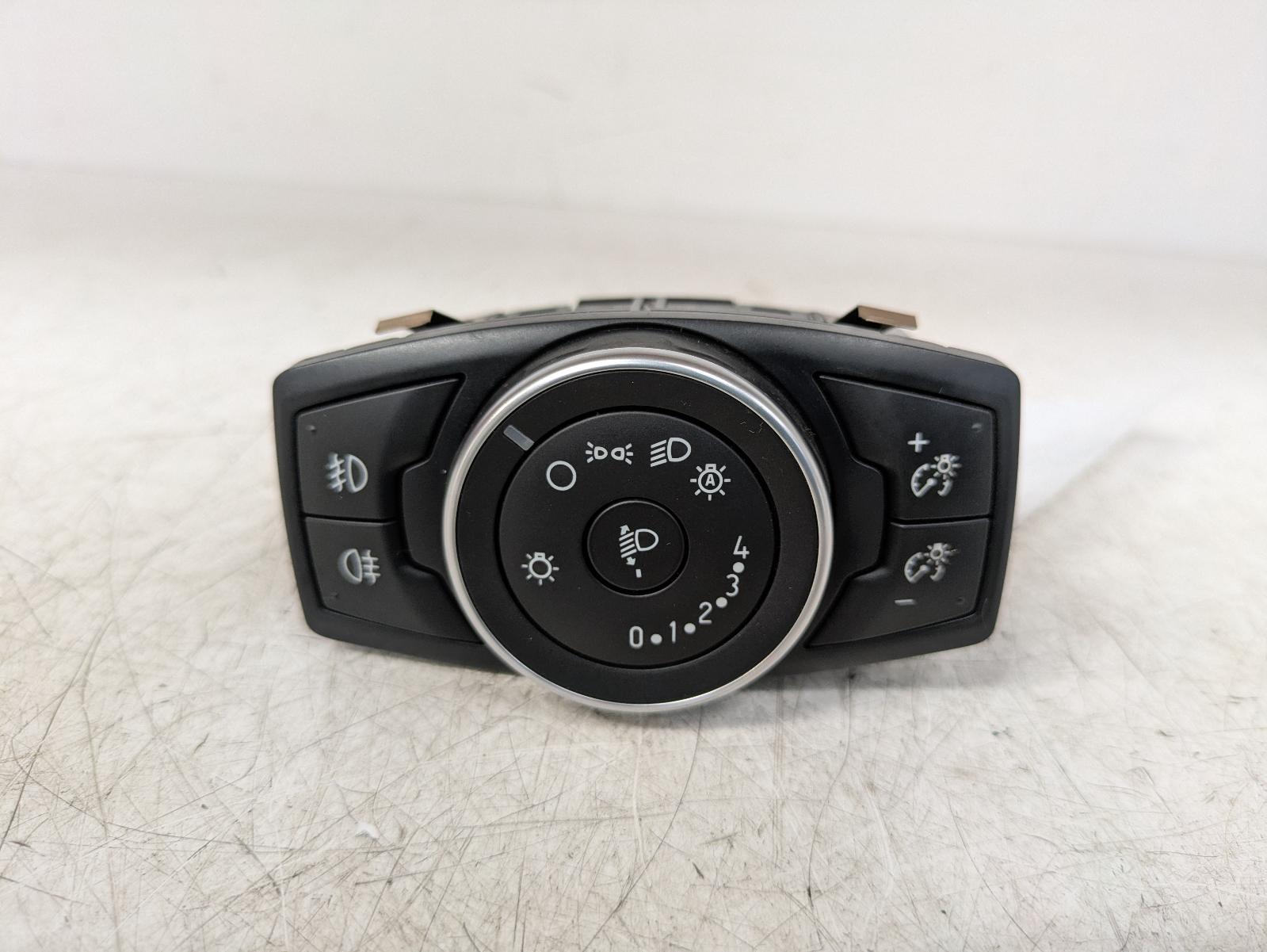 View Auto part Headlight Switch Ford Focus 2016