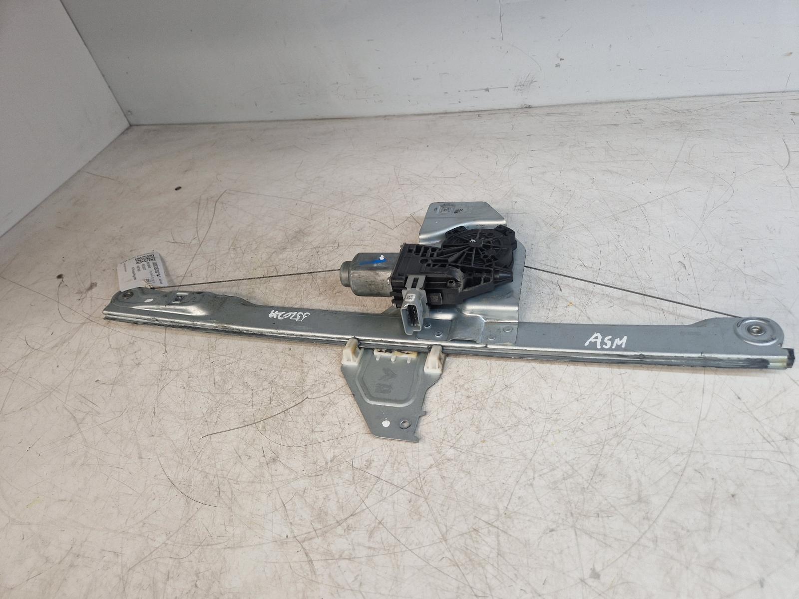 View Auto part RF Window Regulator Peugeot Partner 2016