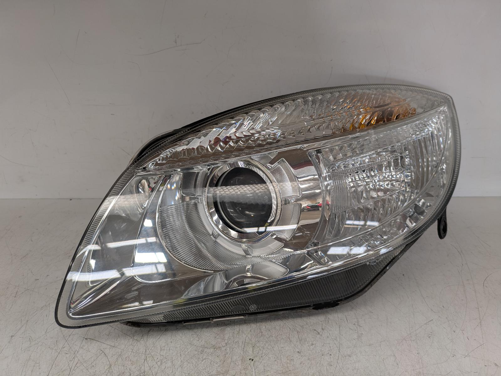 View Auto part L Headlamp Skoda Fabia 2008