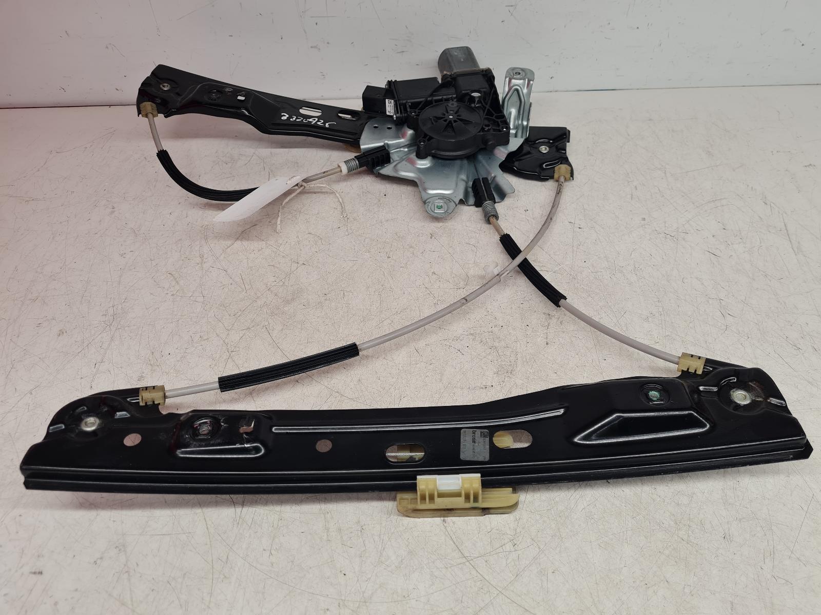 View Auto part RF Window Regulator Vauxhall Insignia 2013