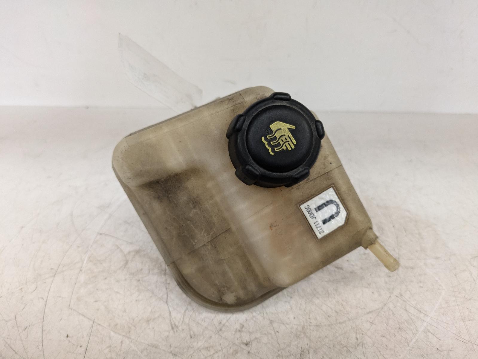 View Auto part Overflow Bottle Nissan Qashqai 2012