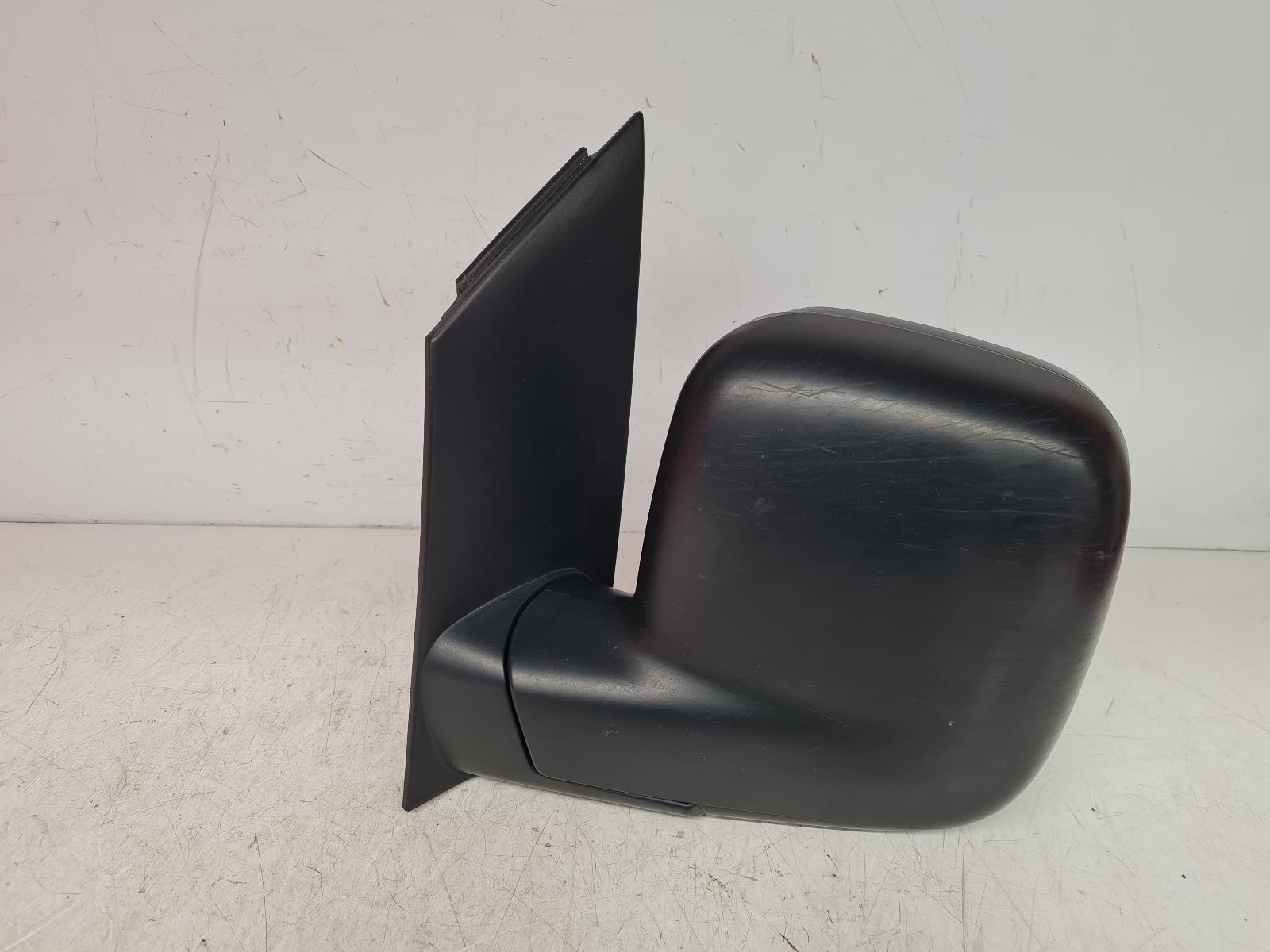 View Auto part L Door Mirror Volkswagen Caddy 2009
