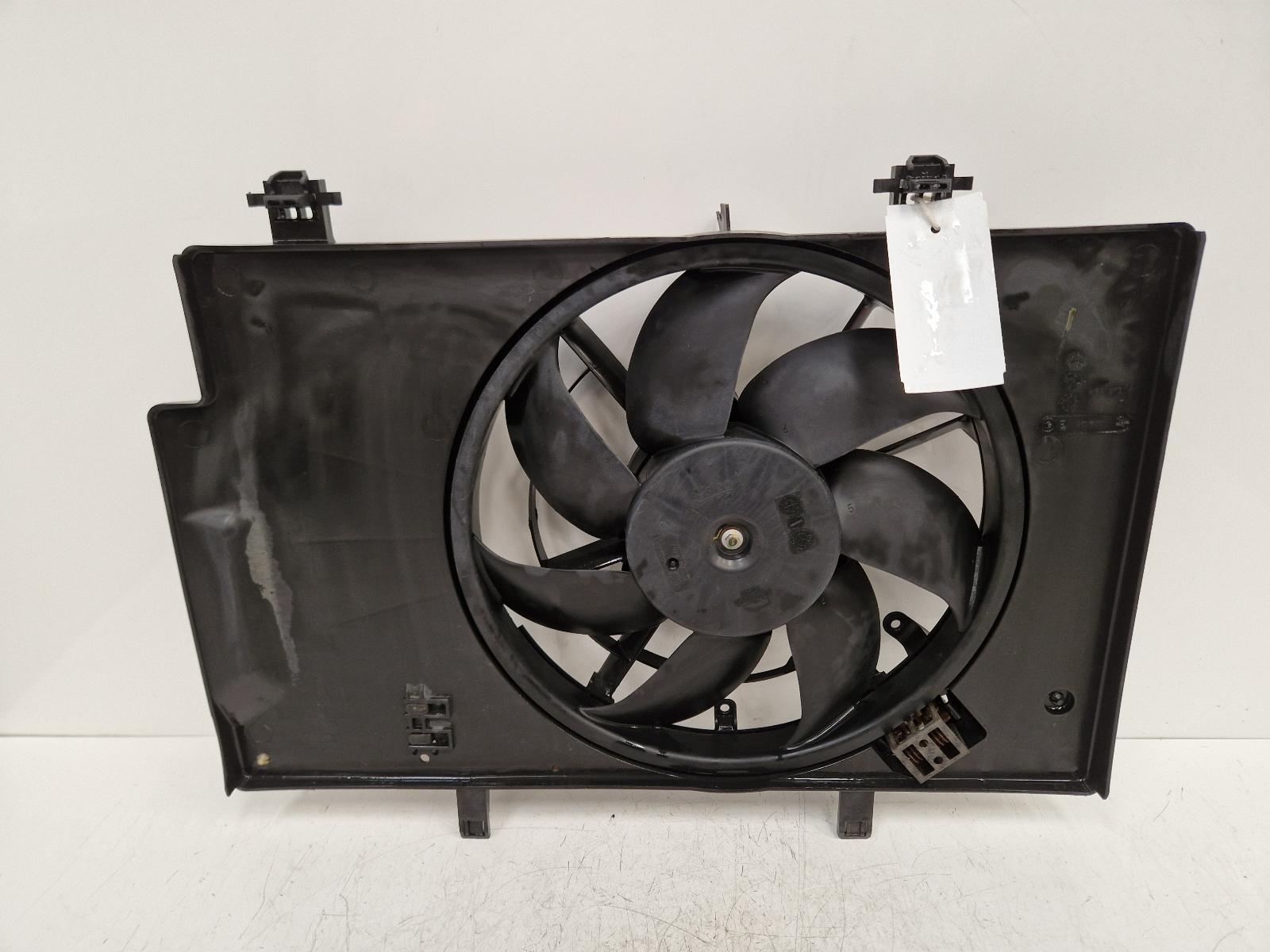 View Auto part Engine Cooling Motor Ford Ecosport 2014