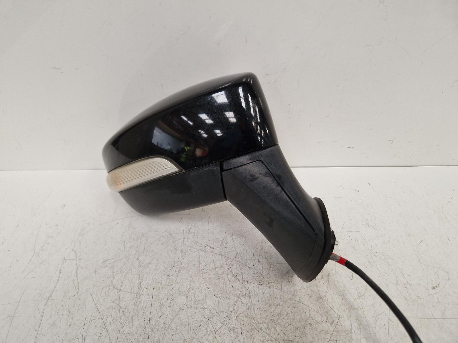 View Auto part R Door Mirror Ford Ecosport 2014