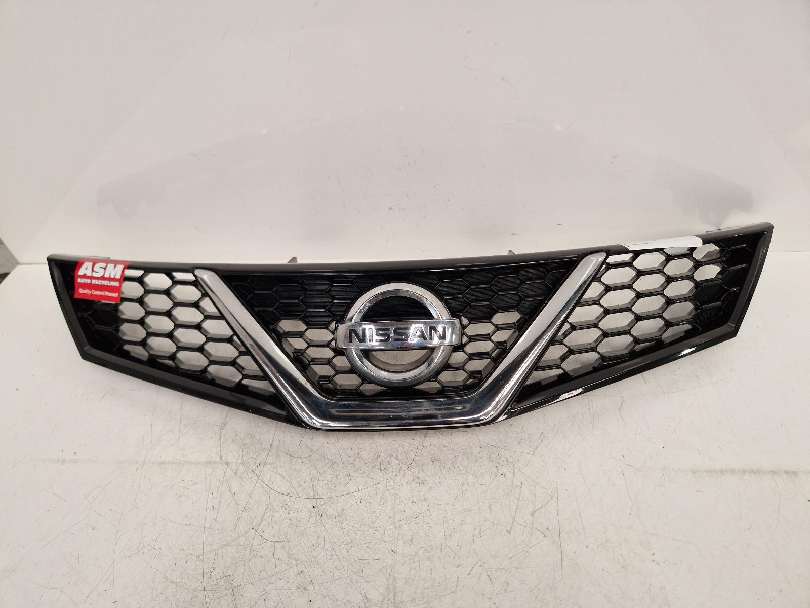 View Auto part Grille Nissan Pulsar 2016