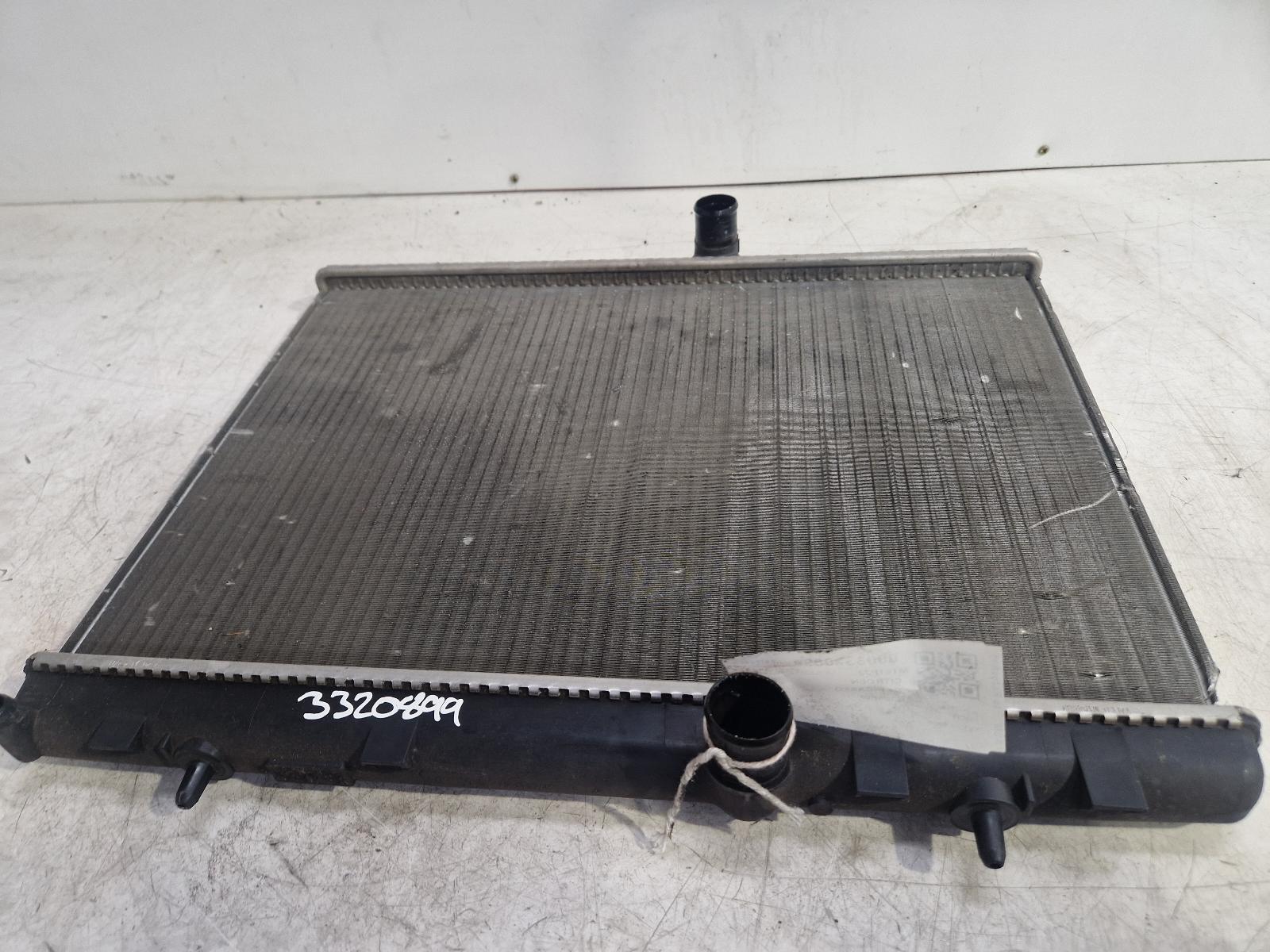 View Auto part Radiator Citroen C4 Picasso 2011